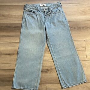 Hollister Light Wash Straight-Leg Jeans
